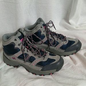 Fila High Top Trail Shoes